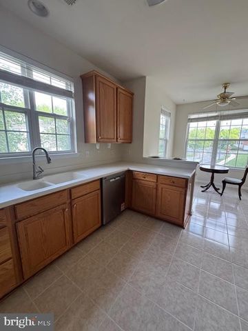 1 CARDIFF CT, West Windsor, NJ 08550