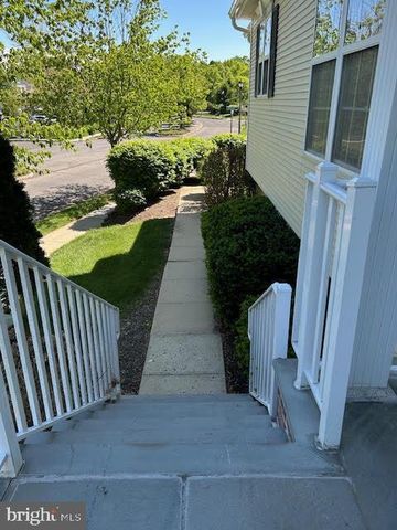 1 CARDIFF CT, West Windsor, NJ 08550