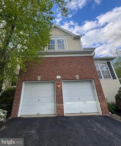 1 CARDIFF CT, West Windsor, NJ 08550