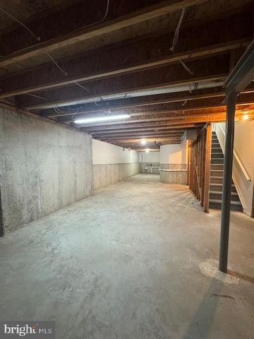 1 CARDIFF CT, West Windsor, NJ 08550
