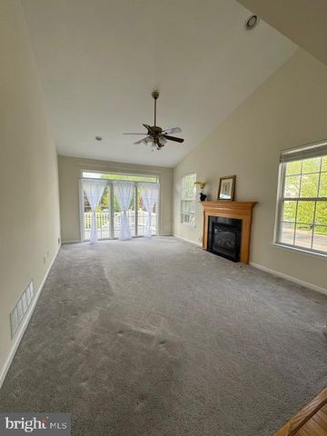 1 CARDIFF CT, West Windsor, NJ 08550