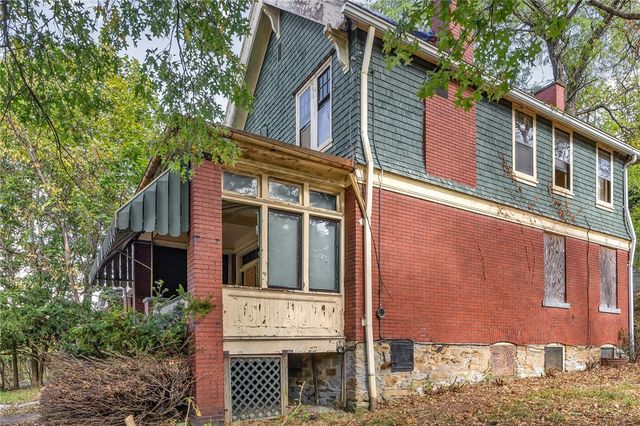 2040 Laketon Rd, Wilkinsburg, PA 15221