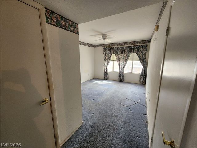 3425 East Russell Road 249, Las Vegas, NV 89120