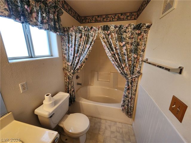 3425 East Russell Road 249, Las Vegas, NV 89120