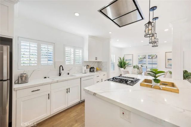 78 E Highland Avenue, Sierra Madre, CA 91024