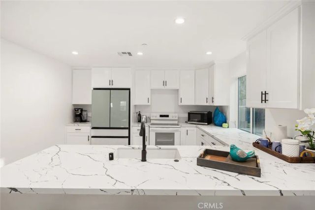 78 E Highland Avenue, Sierra Madre, CA 91024