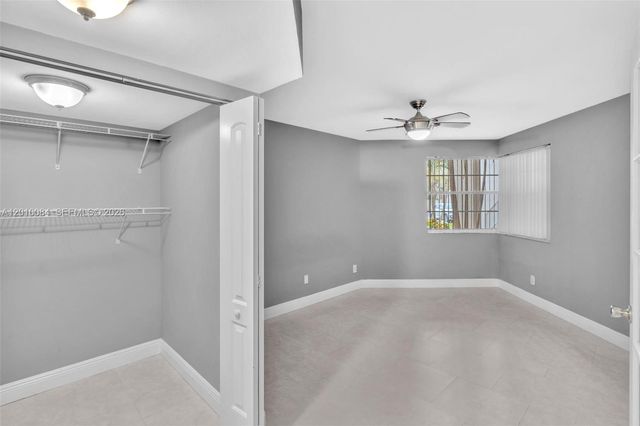 2881 N Oakland Forest Dr 105, Oakland Park, FL 33309