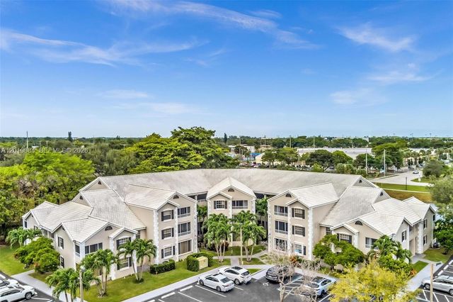 2881 N Oakland Forest Dr 105, Oakland Park, FL 33309