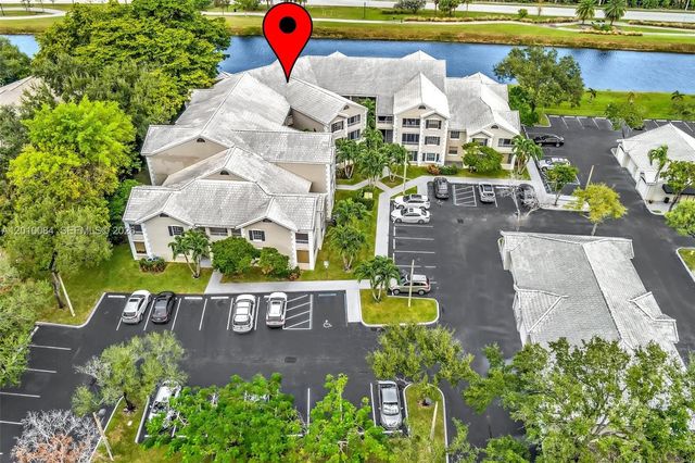 2881 N Oakland Forest Dr 105, Oakland Park, FL 33309