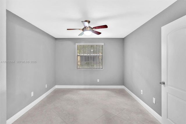 2881 N Oakland Forest Dr 105, Oakland Park, FL 33309