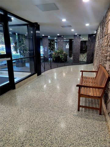 88-25 155th Ave 3M, Howard Beach, NY 11414