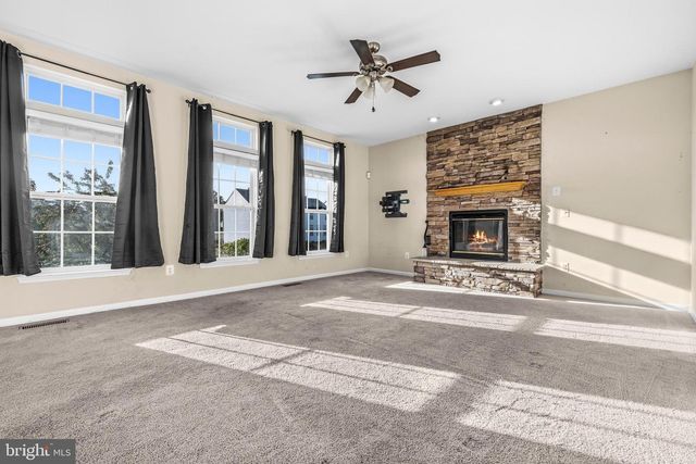 10 FIONA WAY, Brunswick, MD 21758