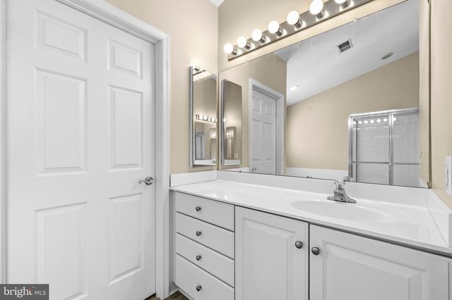 10 FIONA WAY, Brunswick, MD 21758