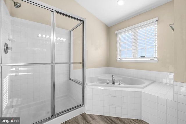 10 FIONA WAY, Brunswick, MD 21758
