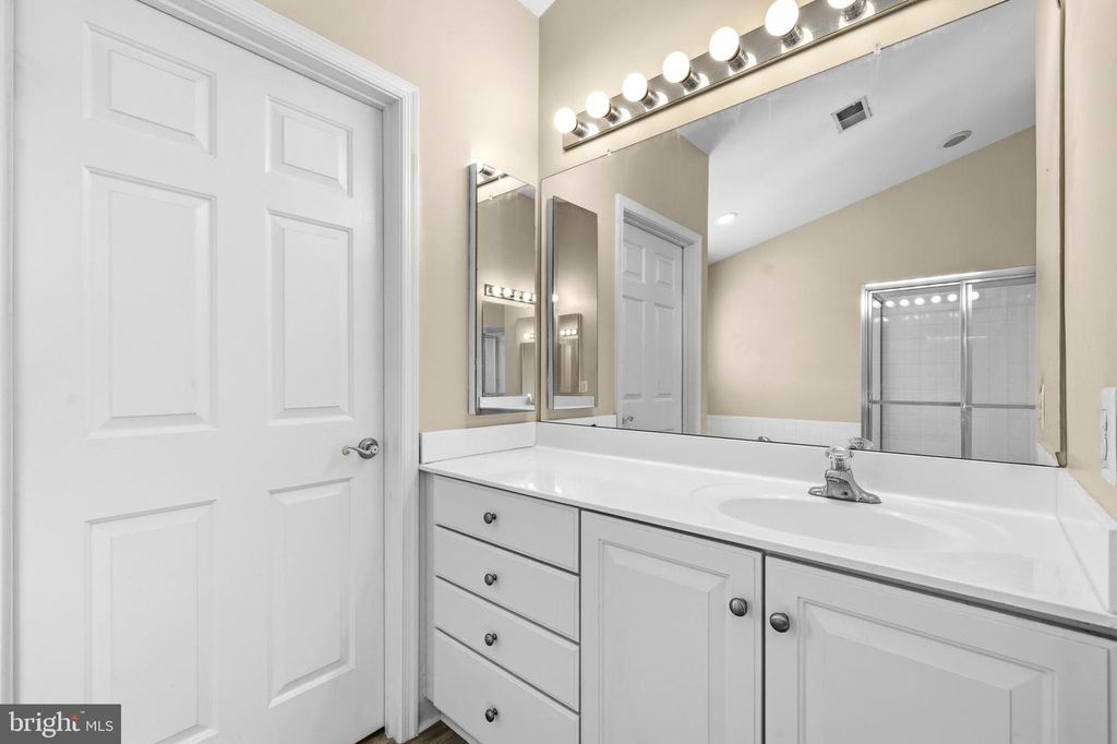 Image 22 of property listing at 10 FIONA WAY, Brunswick, MD 21758