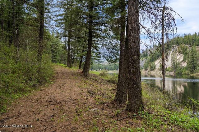 1438 Granite Loop, Athol, ID 83801