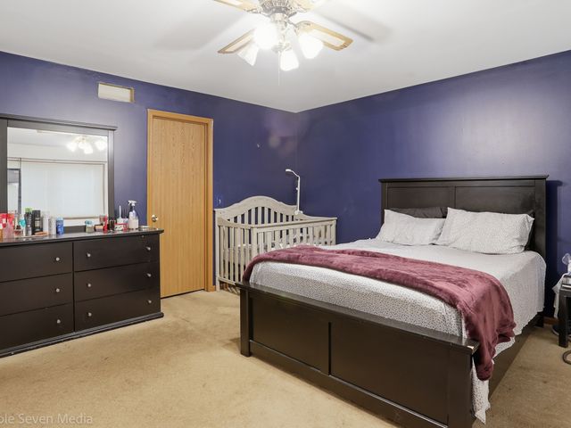 714 Division Street G1-G2, South Elgin, IL 60177