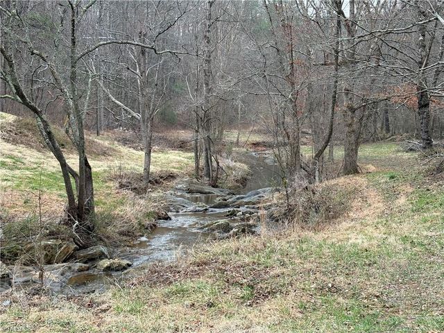 329 Graystone Road, Mount Airy, NC 27030