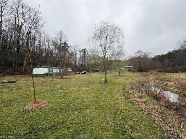 329 Graystone Road, Mount Airy, NC 27030