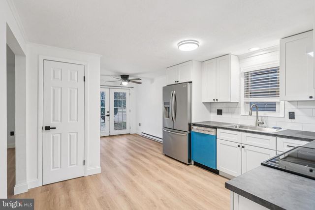 194 GIBBONS CT, Atco, NJ 08004