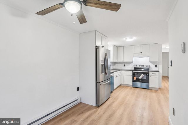 194 GIBBONS CT, Atco, NJ 08004