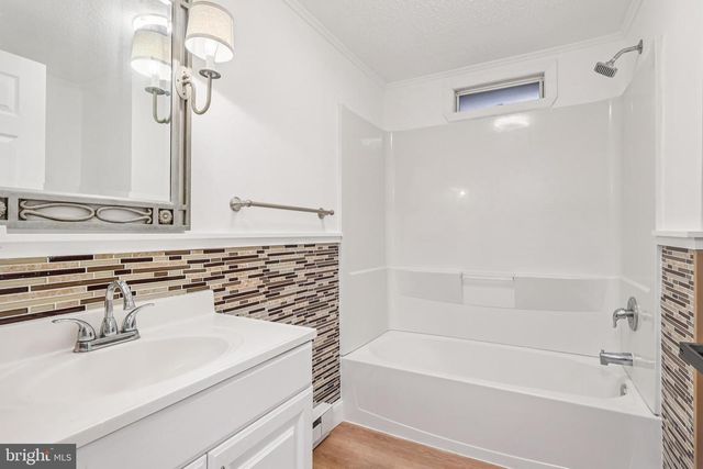 194 GIBBONS CT, Atco, NJ 08004