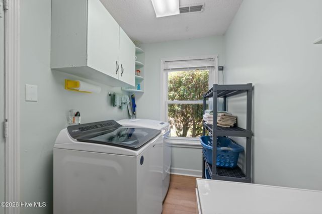 1311 Pelican Drive, New Bern, NC 28560