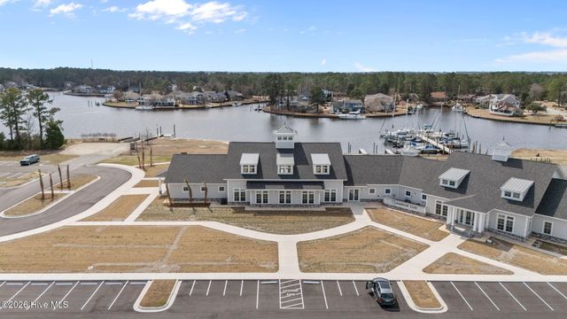 1311 Pelican Drive, New Bern, NC 28560