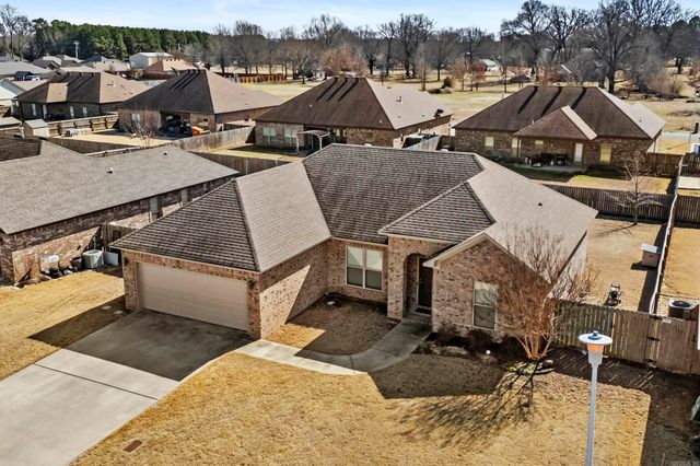 1225 Bird Song Drive, Conway, AR 72032