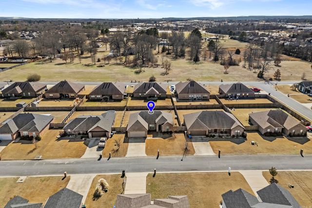 1225 Bird Song Drive, Conway, AR 72032