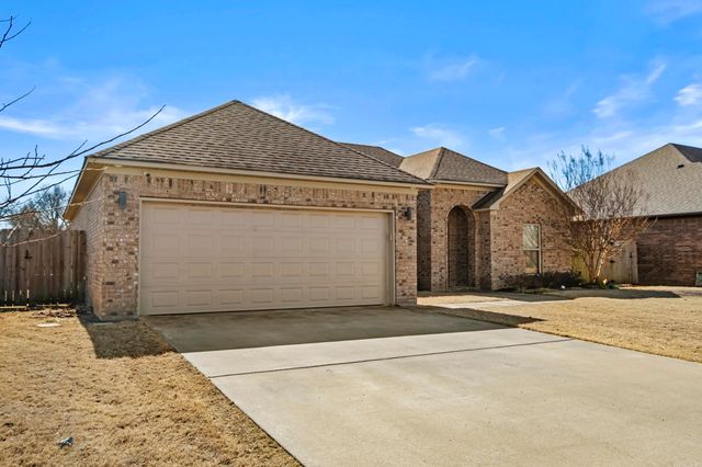 1225 Bird Song Drive, Conway, AR 72032
