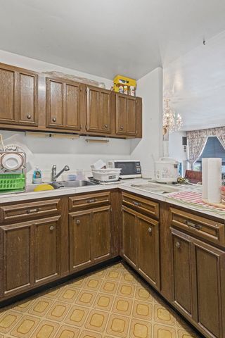 4343 N Clarendon Avenue 1715, Chicago, IL 60613