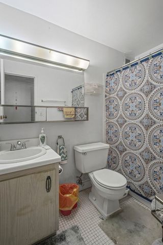 4343 N Clarendon Avenue 1715, Chicago, IL 60613