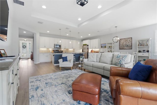 261 OLD MOSS CIRCLE, Deland, FL 32724