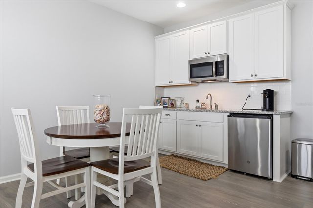 261 OLD MOSS CIRCLE, Deland, FL 32724