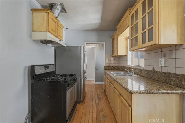 15221 Nurmi Street, Sylmar, CA 91342