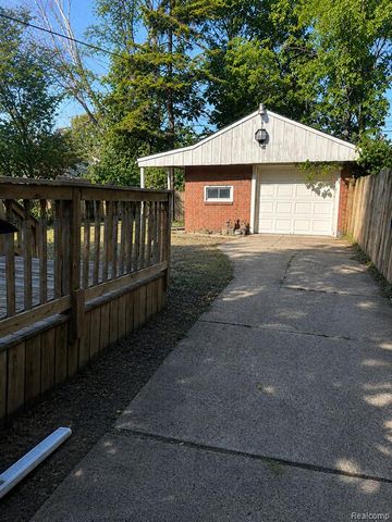 7750 Fielding Street, Detroit, MI 48228