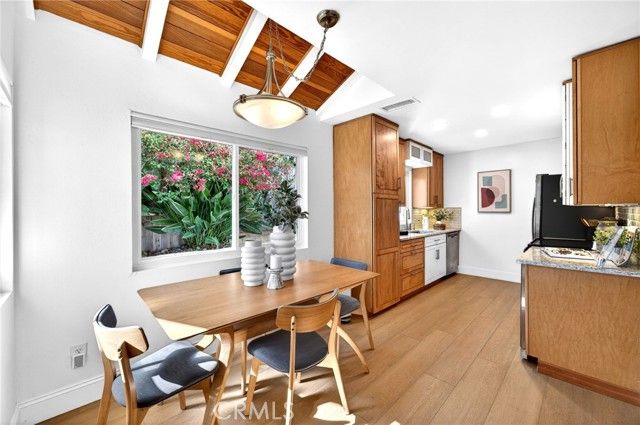 256 Juniper Ave B6, Carlsbad, CA 92008