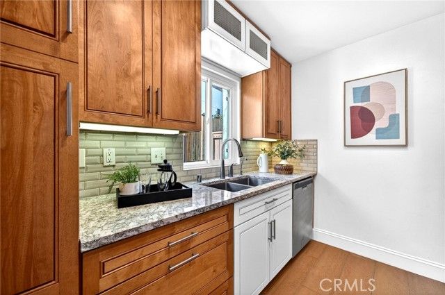 256 Juniper Ave B6, Carlsbad, CA 92008