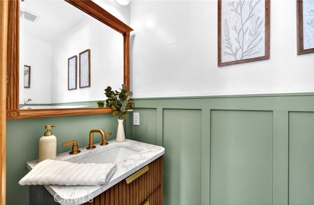 256 Juniper Ave B6, Carlsbad, CA 92008