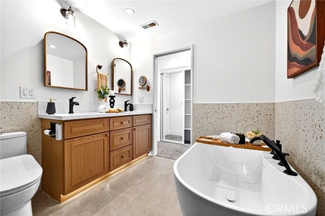 256 Juniper Ave B6, Carlsbad, CA 92008