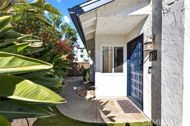 256 Juniper Ave B6, Carlsbad, CA 92008