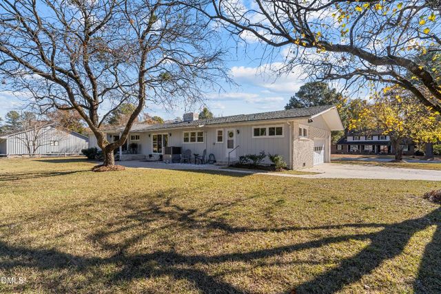 4401 Country Club Drive N, Wilson, NC 27896