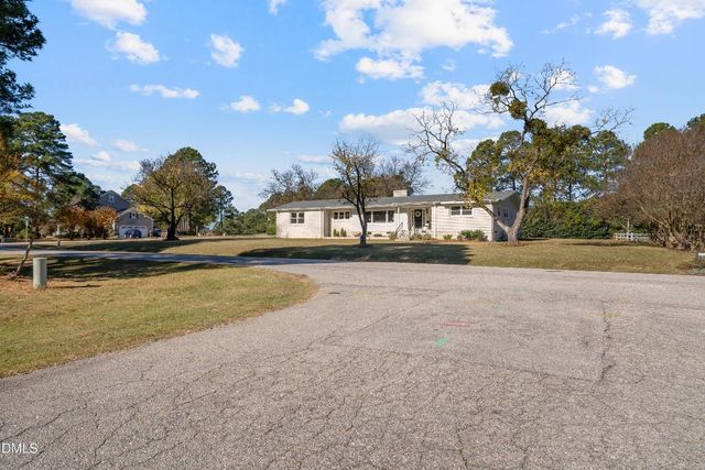 4401 Country Club Drive N, Wilson, NC 27896