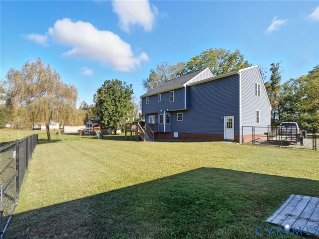 11084 W River Rd, King William, VA 23009