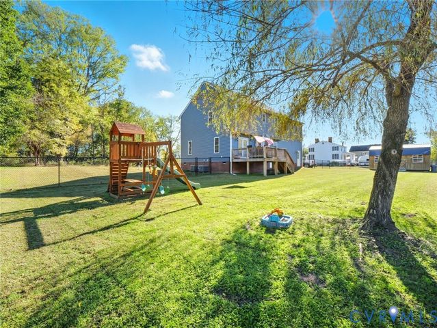 11084 W River Rd, King William, VA 23009