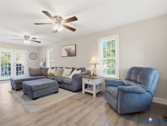 11084 W River Rd, King William, VA 23009