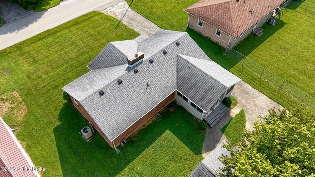 212 Fairview Dr, Elizabethtown, KY 42701