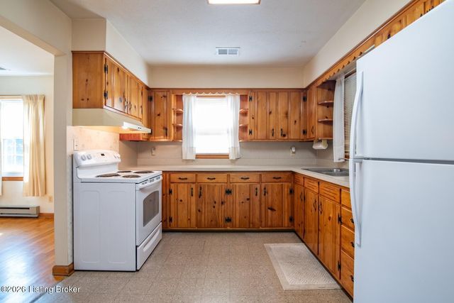 212 Fairview Dr, Elizabethtown, KY 42701