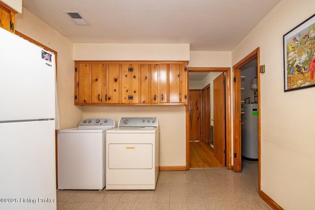 212 Fairview Dr, Elizabethtown, KY 42701